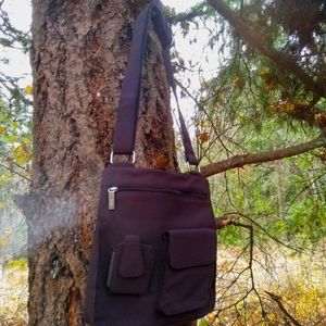 Vintage HOBO Over The Shoulder Sling Bag 💙❄️💙